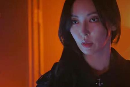 顶楼秀莲死的女儿叫什么
