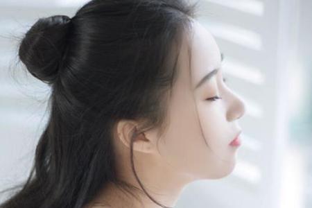 女生说你管我干什么什么意思