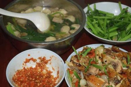 亲戚说要请自己吃饭怎么回复