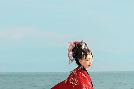 雾中春衫袖什么意思