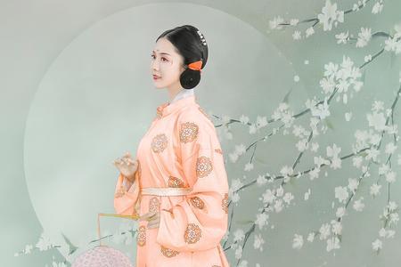 在你眉间点花灯作者