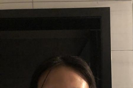 为什么镜像翻转脸不对称
