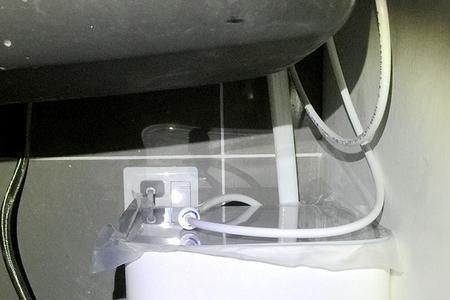 小米净水器出水一顿一顿的