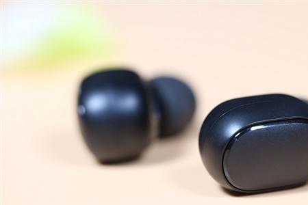 redmi airdots 2怎么有一个耳机亮红白灯