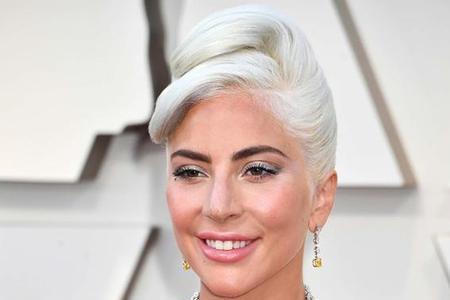 lady gaga是男是女
