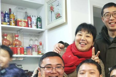 兄弟姐妹间要相互拜年吗