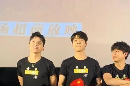 王曼昱穿什么品牌衣服
