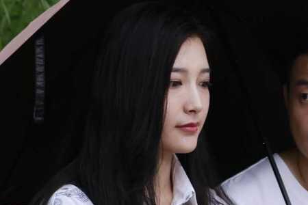 闺蜜圈丁雅的扮演者