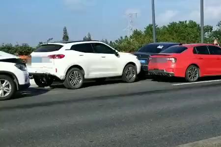 追尾和正面相撞哪个严重