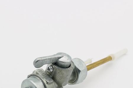 摩托车油路开关是上开还是下开
