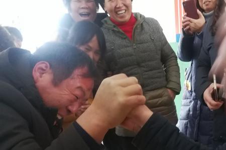 掰手腕分级别吗