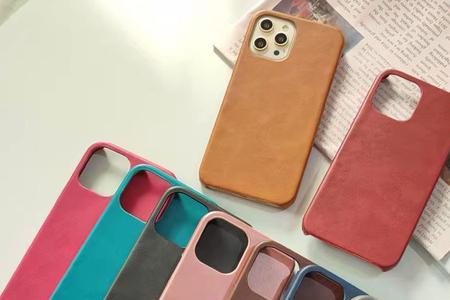 Apple14官方手机壳硅胶和皮革差别