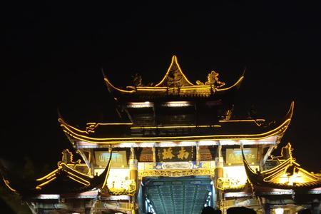 都江堰南桥怎么没开灯