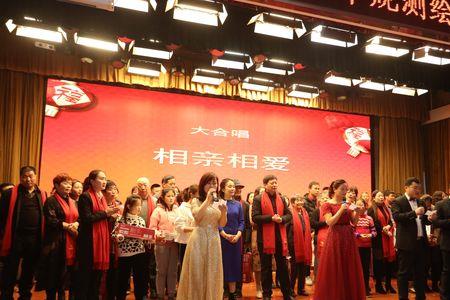 年会上小合唱适合唱什么歌