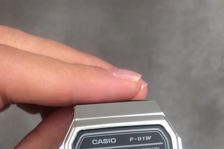 卡西欧f-91w闹钟设置
