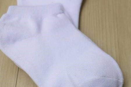 袜子底部发黄怎么回事