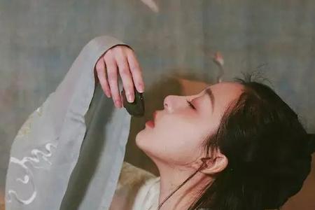 物是人非空自悲是什么意思