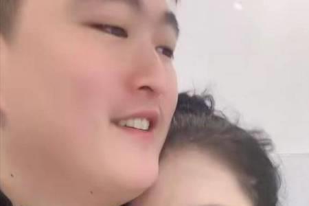 赵本山老婆多少岁
