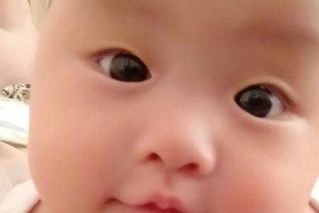 她让我叫她小可爱是什么意思
