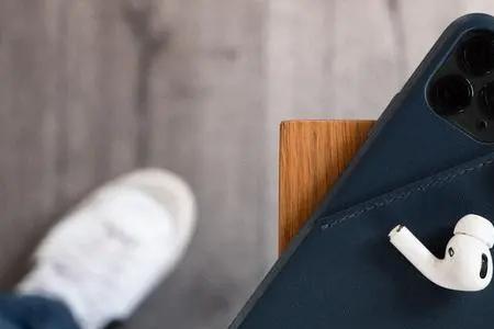 airpods2苹果耳机越南版和国行区别
