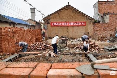 屋顶添瓦家不兴人不旺什么意思