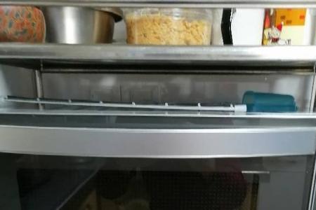 格兰仕微波炉通电后嗡嗡响