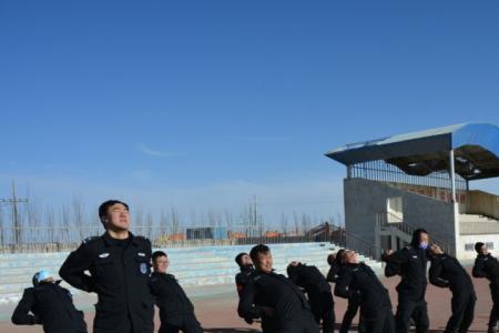 考特警的体能训练有什么