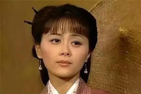 覆雨翻云韩柏的老婆