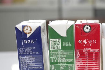 长富精品奶与至纯牛奶区别