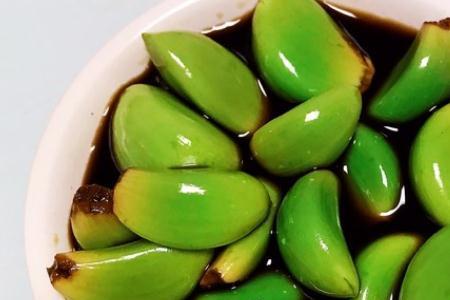 正宗腊八蒜的腌制方法