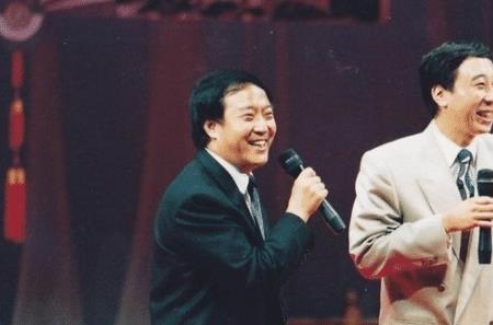 冯巩属于满族哪一族的