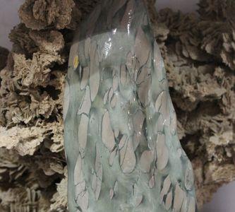 青石一两片白莲三四枝什么意思
