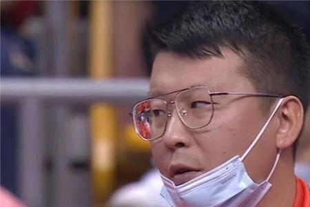 林高远是天生的左撇子吗