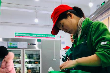 叮咚买菜搬运工累吗