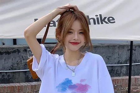 夏天为什么衣服会发白