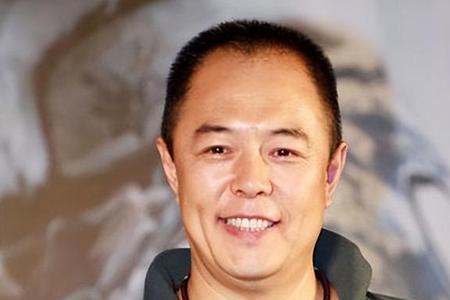 张铁林儿子大几岁