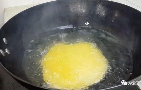 炸焦片鼓大泡是什么原因