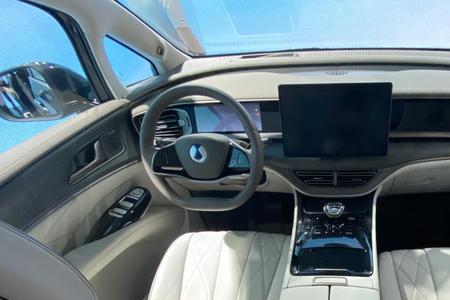 腾势d9音响是前后三分频喇叭吗