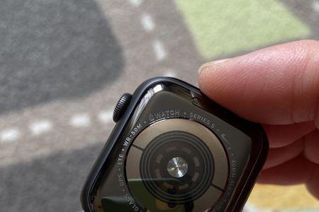 iwatch蜂窝版手机关机可以发消息吗