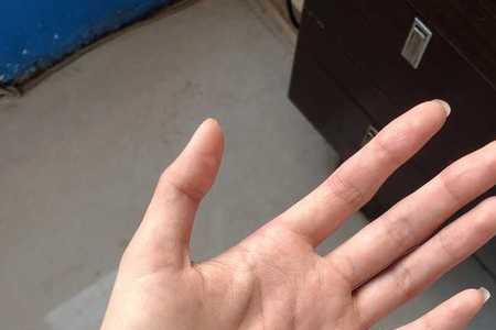 为什么男朋友的手总是不自觉