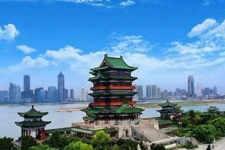 飞阁流丹是什么意思