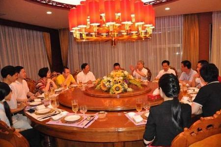 第一次请领导吃饭可以在家里吗