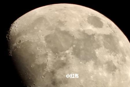 为什么拍月亮会有一道光