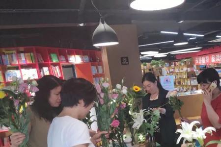南宁新华书城端午节开门吗