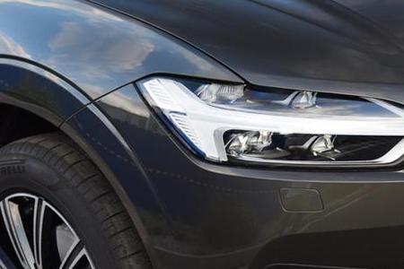 为什么有些沃尔沃xc60车标不一样