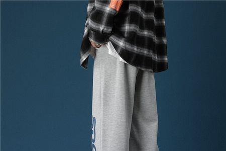 男生罗圈腿穿什么裤子