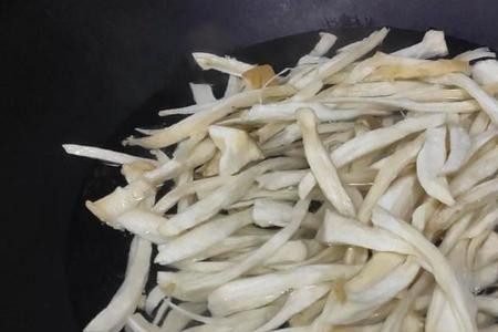 杏鲍菇提前一晚焯水可以吗