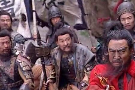 曹操最后一次征南是哪一年