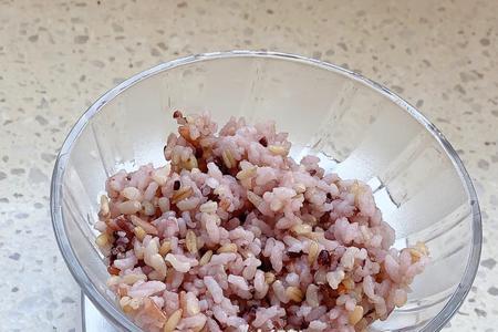 大米和小米一起蒸米饭热量高吗
