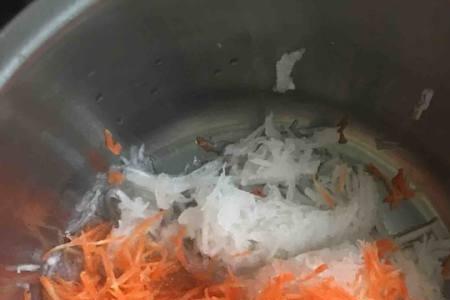 红萝卜丝煲水吗